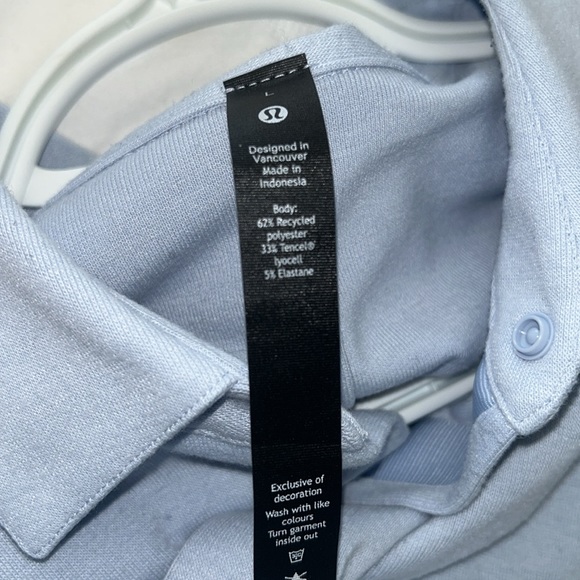Lululemon Button Down Double Pocket Shirt - Picture 6 of 6